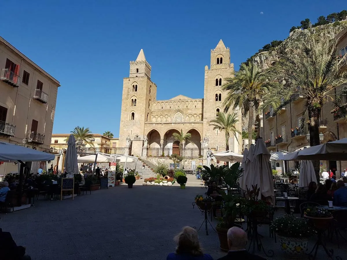 Appartamento Formidabile A Piazza Duomo Cefalù Italie